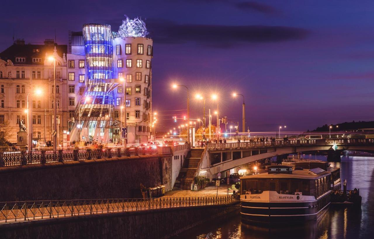 Dancing House - Tancici Dum Hotel Прага Экстерьер фото
