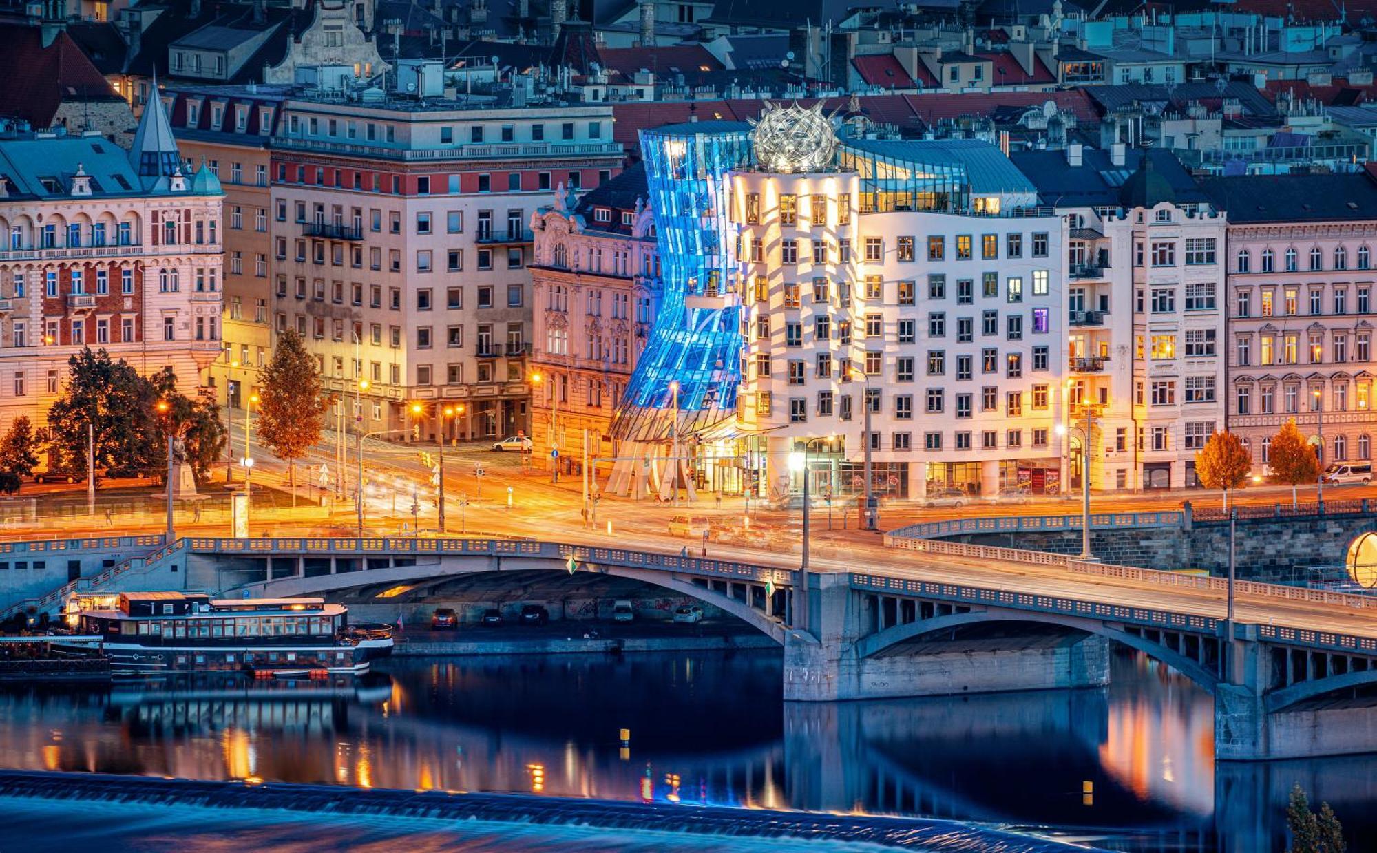 Dancing House - Tancici Dum Hotel Прага Экстерьер фото