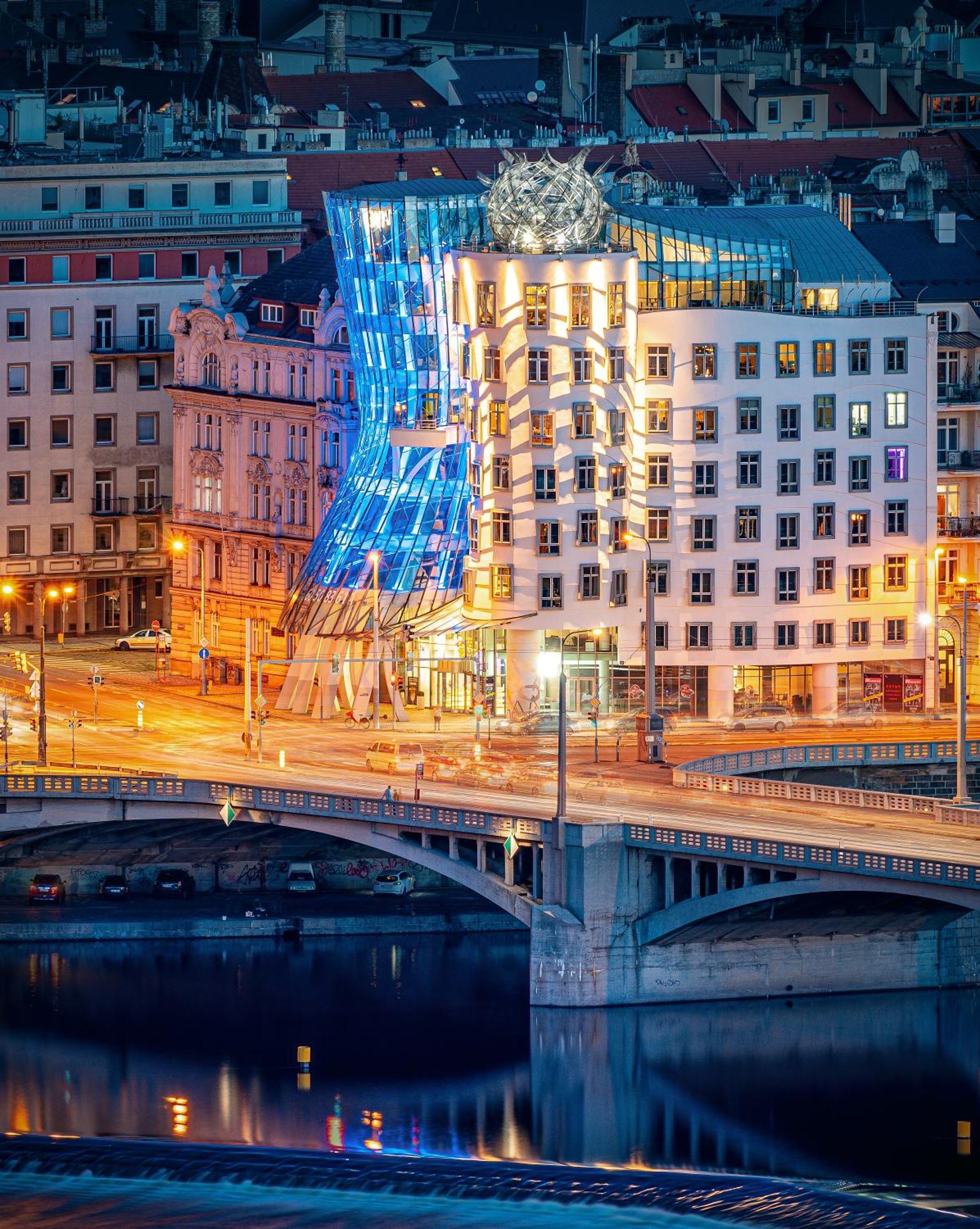 Dancing House - Tancici Dum Hotel Прага Экстерьер фото